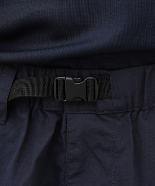 Liberaiders（リベレイダース）の「【Liberaiders/リベレイダース×JOURNAL STANDARD】別注 NYLON SHORTS（その他パンツ・メンズ・ネイビー/カーキ・LARGE/X-LARGE）」の4枚目の写真