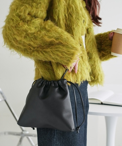 DISCOAT（ディスコート）の「【2WAY/WEB限定】シュリンク巾着ショルダーバッグ《軽量》（ショルダーバッグ・レディース・アイボリー/ブラック/ブルー/シルバー・FREE）」の20枚目の写真