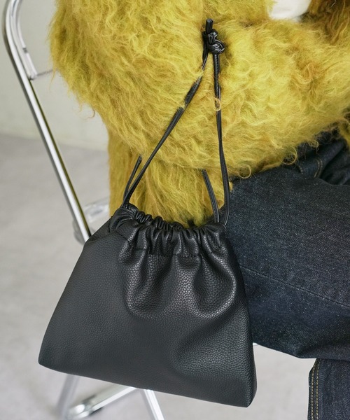 DISCOAT（ディスコート）の「【2WAY/WEB限定】シュリンク巾着ショルダーバッグ《軽量》（ショルダーバッグ・レディース・アイボリー/ブラック/ブルー/シルバー・FREE）」の21枚目の写真