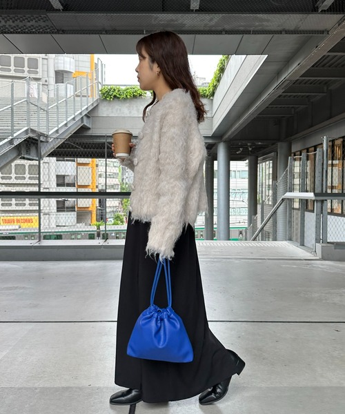 DISCOAT（ディスコート）の「【2WAY/WEB限定】シュリンク巾着ショルダーバッグ《軽量》（ショルダーバッグ・レディース・アイボリー/ブラック/ブルー/シルバー・FREE）」の5枚目の写真