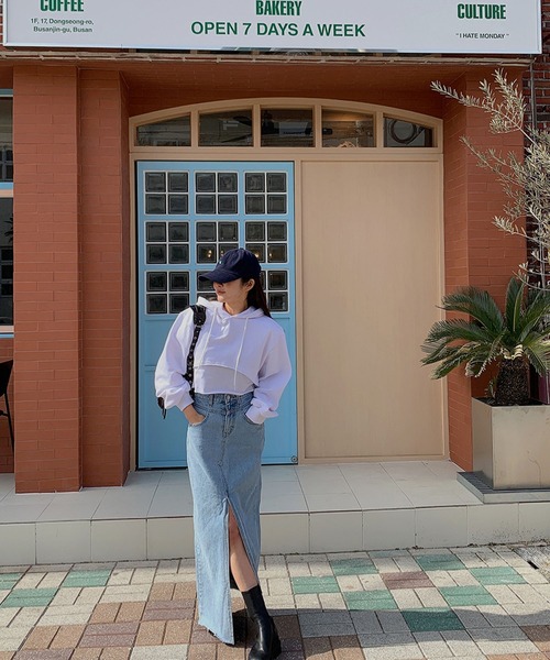 meJane(ミージェーン)の「センタースリットハイウエストデニムロングスカート(デニムスカート・レディース・ブルー・S/M/L)」の5枚目の写真