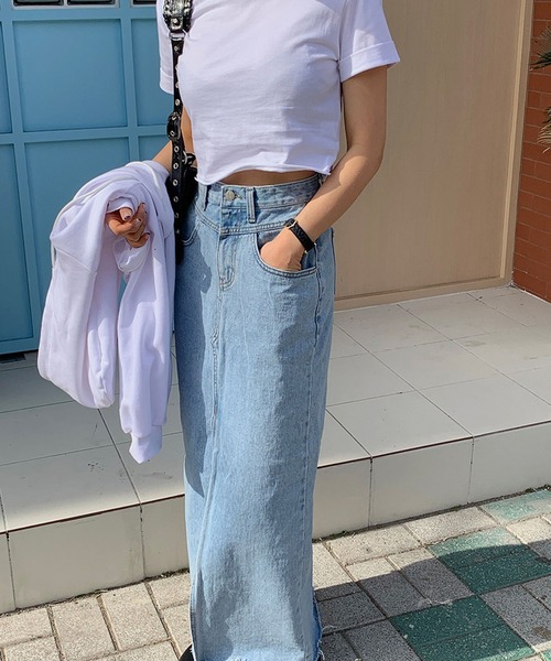 meJane(ミージェーン)の「センタースリットハイウエストデニムロングスカート(デニムスカート・レディース・ブルー・S/M/L)」の16枚目の写真