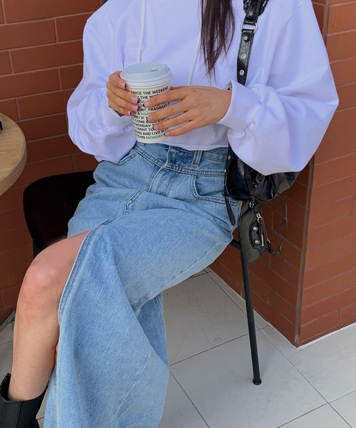 meJane(ミージェーン)の「センタースリットハイウエストデニムロングスカート(デニムスカート・レディース・ブルー・S/M/L)」の14枚目の写真