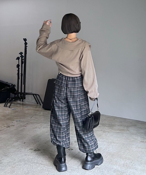 PAGEBOY(ページボーイ)の「BIGカラーショートカーディガン(カーディガン/ボレロ・レディース・ボルドー/ロイヤルブルー/モカ/ブラック・FREE)」の17枚目の写真