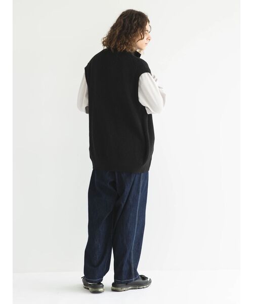 CRAFT STANDARD BOUTIQUE（クラフトスタンダードブティック）の「7Gリサイクルドライバーズニットベスト（ニット/セーター・メンズ・杢グレー/ブラック/ベージュ・M/L/XL）」の21枚目の写真