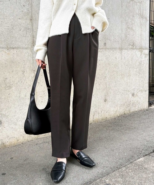 グレー テーパードパンツ スタイリッシュ GeeRA スラックス パンツ 美脚きれい魅せ！センタープレス