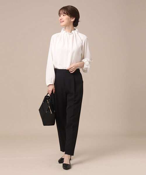 SHOO・LA・RUE（シューラルー）の「◆【S-3L/通勤/デイリー/セレモニーにも】フリルスタンドカラーブラウス【CIRCRIC】（シャツ/ブラウス・レディース・ベージュ系その他7/ブラック系3/ホワイト系6・02/05/03/01/04）」の4枚目の写真