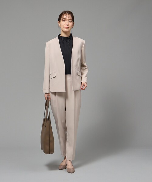 SHOO・LA・RUE（シューラルー）の「◆【S-3L/通勤/デイリー/セレモニーにも】フリルスタンドカラーブラウス【CIRCRIC】（シャツ/ブラウス・レディース・ベージュ系その他7/ブラック系3/ホワイト系6・02/05/03/01/04）」の9枚目の写真