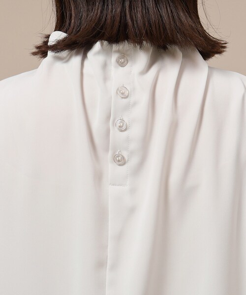 SHOO・LA・RUE（シューラルー）の「◆【S-3L/通勤/デイリー/セレモニーにも】フリルスタンドカラーブラウス【CIRCRIC】（シャツ/ブラウス・レディース・ベージュ系その他7/ブラック系3/ホワイト系6・02/05/03/01/04）」の22枚目の写真