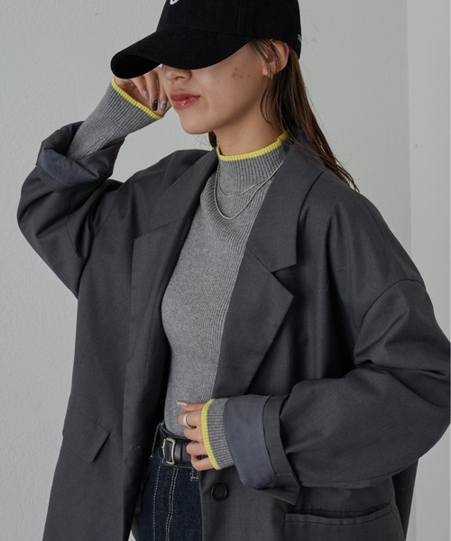 COLONY 2139（コロニートゥーワンスリーナイン）の「PBT配色ラインハイネックリブニット（ニット/セーター・レディース・サックスブルー/グレー/オレンジ/ベージュ/ライトグリーン/アイボリー/ブラック/ブルー・FREE）」の3枚目の写真