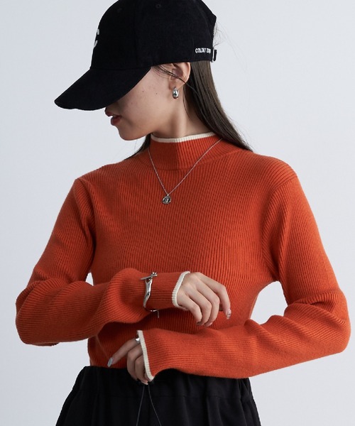 COLONY 2139（コロニートゥーワンスリーナイン）の「PBT配色ラインハイネックリブニット（ニット/セーター・レディース・サックスブルー/グレー/オレンジ/ベージュ/ライトグリーン/アイボリー/ブラック/ブルー・FREE）」の8枚目の写真