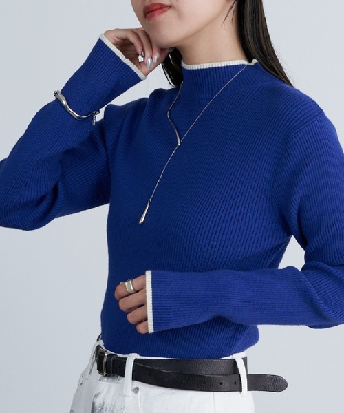 COLONY 2139（コロニートゥーワンスリーナイン）の「PBT配色ラインハイネックリブニット（ニット/セーター・レディース・サックスブルー/グレー/オレンジ/ベージュ/ライトグリーン/アイボリー/ブラック/ブルー・FREE）」の7枚目の写真