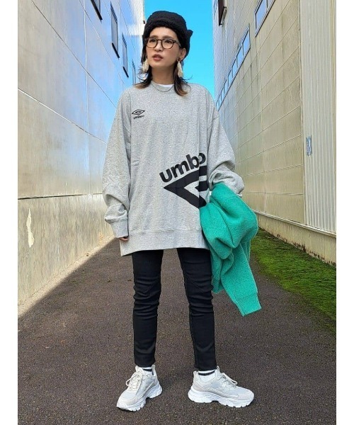 UMBRO（アンブロ）の「【UMBRO別注】デカロゴクルースウェット