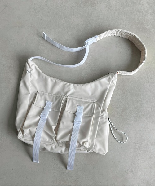 CPCM（シーピーシーエム）の「2ポケバックルショルダーバッグ（ショルダーバッグ・メンズ・アイボリー/ブラック/グリーン・FREE）」の14枚目の写真