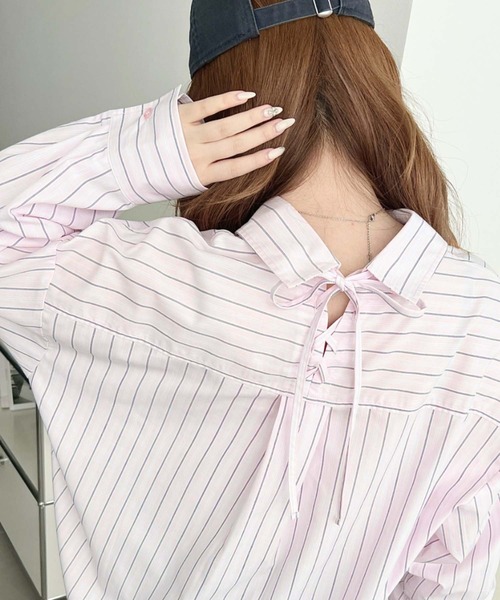 moment+(モーメントプラス)の「マルチストライプ後ろ編み上げ長袖シャツ(シャツ/ブラウス・レディース・サックスブルー/イエロー/ピンク・M/L)」の11枚目の写真