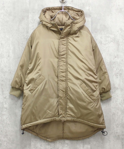 THE CASUAL（カジュアル）の「【ユニセックス】中綿モンスターパーカー（ダウンジャケット/コート・キッズ・ブラック/チャコール/ベージュ/カーキ系・120cm/130cm/140cm/150cm/160cm）」の3枚目の写真