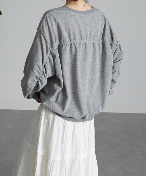 RANAN（ラナン）の「[24AW新色追加]バックギャザーVネックスウェット（Tシャツ/カットソー・レディース・ブラック/グレー/アイボリー/モカ・L/M/LL/S）」の10枚目の写真
