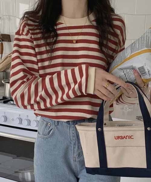 NANEA（ナネア）の「ボーダー　長袖トップス（ニット/セーター・レディース・ベージュ/レッド/グリーン/ブラック・フリー）」の4枚目の写真