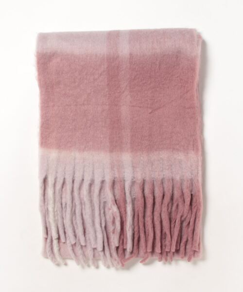 OLD BETTY'S（オールドベティーズ）の「ふわふわボリューム チェックマフラー（マフラー・レディース・ベージュ/ピンク/ブラウン/グリーン・FREE）」の6枚目の写真