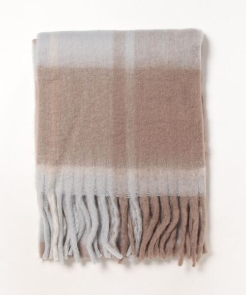 OLD BETTY'S（オールドベティーズ）の「ふわふわボリューム チェックマフラー（マフラー・レディース・ベージュ/ピンク/ブラウン/グリーン・FREE）」の7枚目の写真