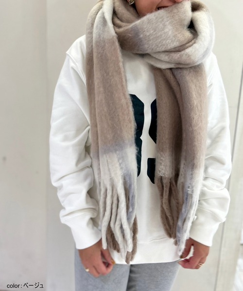 OLD BETTY'S（オールドベティーズ）の「ふわふわボリューム チェックマフラー（マフラー・レディース・ベージュ/ピンク/ブラウン/グリーン・FREE）」の11枚目の写真