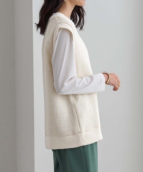 BELLUNA PLUS(ベルーナ)の「ツイード調素材Vネックデザインベスト(ベスト・レディース・アイボリー系/ブラック系/ブラック×ホワイト・X-LARGE/LARGE/MEDIUM)」の12枚目の写真