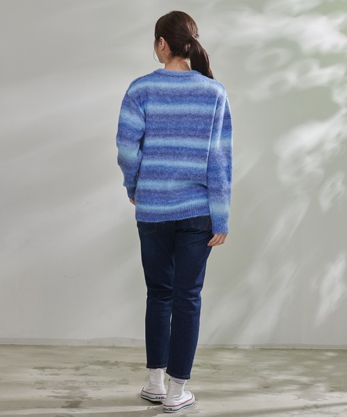 Arnold Palmer（アーノルドパーマー）の「グラデーション ボーダーニット シェア プルオーバー（ニット/セーター・レディース・ブルー/ライトベージュ/ブラック・M/S/L/XS/LL）」の9枚目の写真