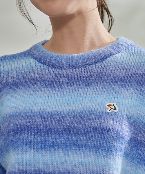 Arnold Palmer（アーノルドパーマー）の「グラデーション ボーダーニット シェア プルオーバー（ニット/セーター・レディース・ブルー/ライトベージュ/ブラック・M/S/L/XS/LL）」の4枚目の写真