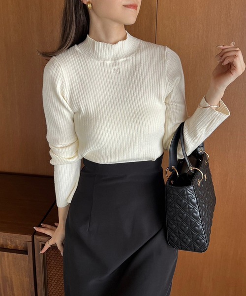 one after another NICE CLAUP（ワンアフターアナザーナイスクラップ）の「ハートキルティングスクエアバッグ（ショルダーバッグ・レディース・ブラック/アイボリー・ONE SIZE）」の3枚目の写真