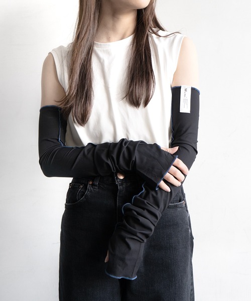 Wpc.（ダブリュピーシー）の「★【Wpc.公式】UVカット 接触冷感アームカバー（アームカバー・レディース・ブラウン/ブラック/グレー/オフホワイト/ブルー・FREE）」の2枚目の写真