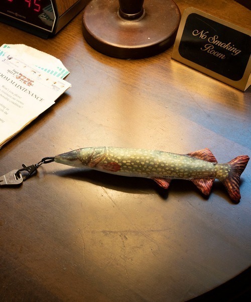 DULTON(ダルトン)の「LITTLE FISHES/キーホルダー 魚(キーホルダー・メンズ・A/B/C/D/E/F・FREE)」の1枚目の写真