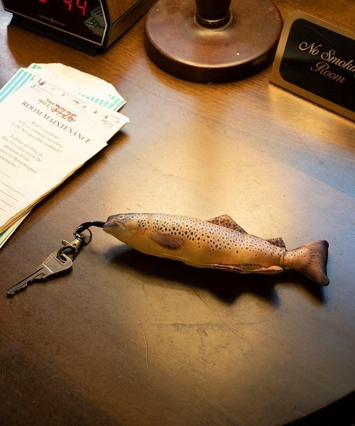 DULTON(ダルトン)の「LITTLE FISHES/キーホルダー 魚(キーホルダー・メンズ・A/B/C/D/E/F・FREE)」の4枚目の写真