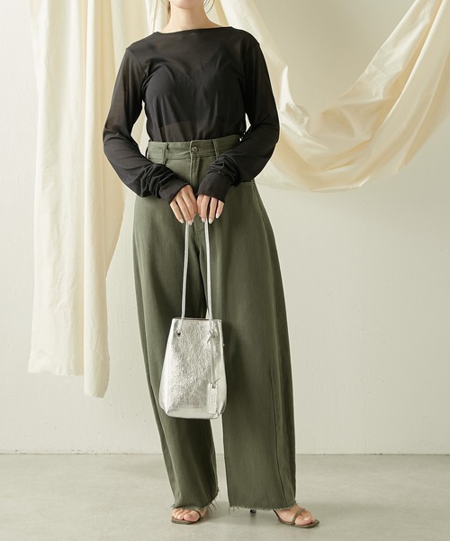 marco masi（マルコマージ）の「marco masi/レザー巾着バッグ（ショルダーバッグ・レディース・シルバー/ゴールド・FREE）」の7枚目の写真