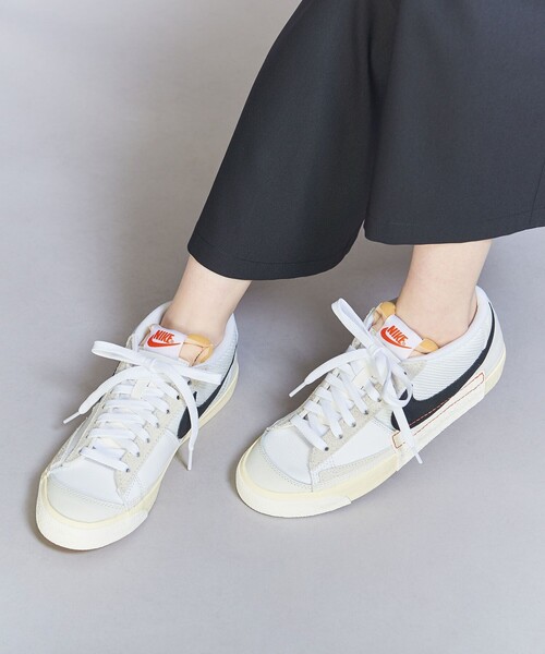 NIKE（ナイキ）の「＜NIKE＞ブレーザー LOW PRO Club/スニーカー（スニーカー・レディース・ホワイト・24.5cm/25cm/24cm）」の2枚目の写真