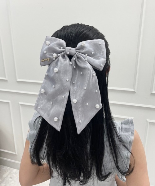 EIMY ISTOIRE（エイミーイストワール）の「パールスプリンクルバレッタ（バレッタ/ヘアクリップ・レディース・サックスブルー/ブラック/その他8/ピンク/ホワイト/ベージュ・F）」の4枚目の写真