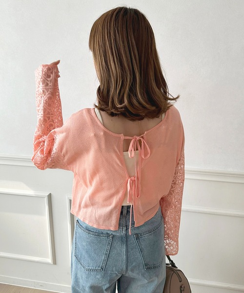 apres jour(アプレジュール)の「レースドッキング2WAYショートニットカーディガン【ZOZOTOWN限定アイテム】(カーディガン/ボレロ・レディース・ピンク/グレー/アイボリー・フリー/X-LARGE)」の7枚目の写真