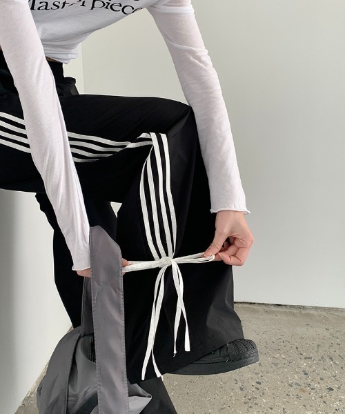 .KOM（ドットコム）の「A'GEM/9 × .kom 『.KOM/ドットケーオーエム』 ラインリボンパンツ（その他パンツ・レディース・ブラック・S/M）」の14枚目の写真