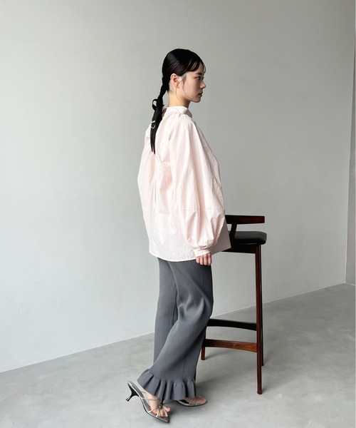 Olu.（オルドット）の「裾フリルニットパンツ（その他パンツ・レディース・チャコールグレー/アイボリー/ライトグレー・FREE）」の7枚目の写真