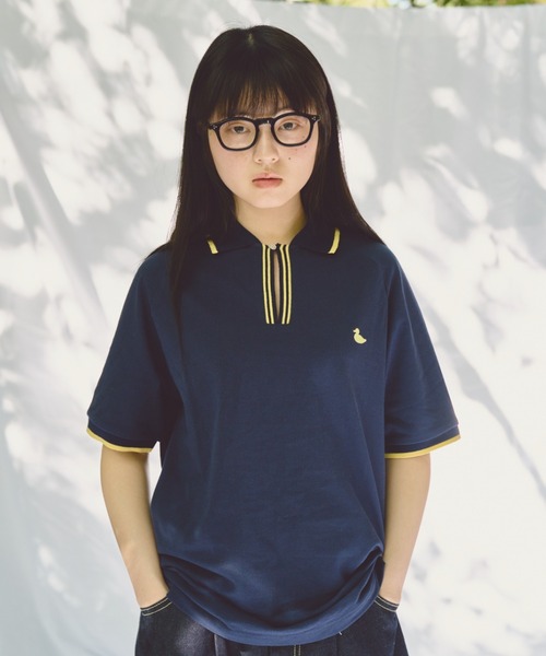 common gull products.（コモンガルプロダクツ）の「隙間のポロシャツ（ポロシャツ・レディース・アイボリー/レッド/ネイビー・MEDIUM/LARGE）」の3枚目の写真