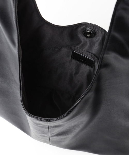 【完売品】HARE LargeサンカクトートBAG HARE（ハレ）の「LargeサンカクトートBAG(HARE)（トートバッグ