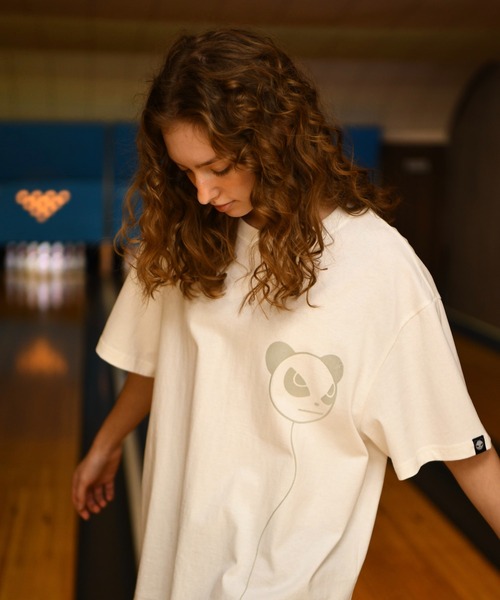HIPANDA(ハイパンダ)の「(HIPANDA ハイパンダ) 男女兼用 バルーンパンダ ロゴ プリント Tシャツ(Tシャツ/カットソー・メンズ・ネイビー/ホワイト・MEDIUM/LARGE/X-LARGE/SMALL/XX-LARGE)」の2枚目の写真