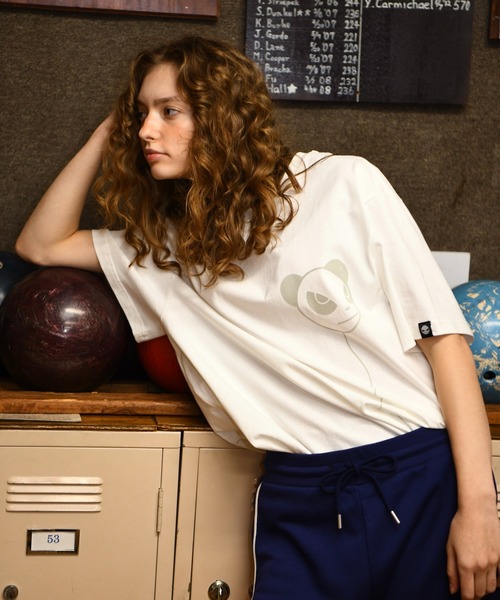 HIPANDA(ハイパンダ)の「(HIPANDA ハイパンダ) 男女兼用 バルーンパンダ ロゴ プリント Tシャツ(Tシャツ/カットソー・メンズ・ネイビー/ホワイト・MEDIUM/LARGE/X-LARGE/SMALL/XX-LARGE)」の8枚目の写真