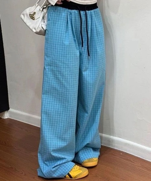Vipoa（ヴィポア）の「チェックワイドレッグパンツ（その他パンツ・レディース・ブルー/ネイビー・FREE）」の17枚目の写真