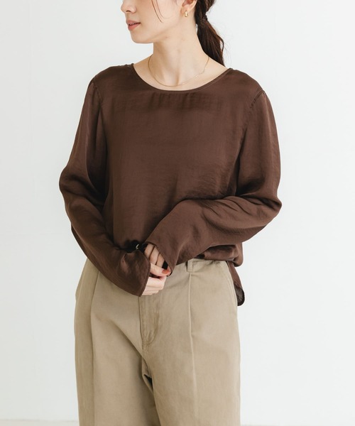 URBAN RESEARCH（アーバンリサーチ）の「ヴィンテージサテンブラウス（シャツ/ブラウス・レディース・ブラック/オフホワイト/ブラウン・FREE）」の5枚目の写真