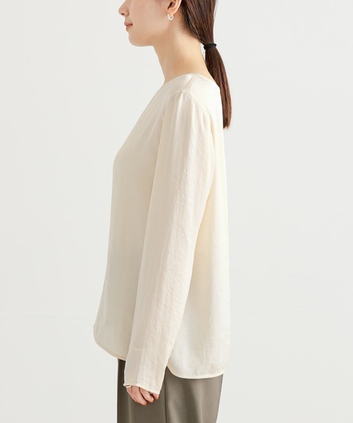 URBAN RESEARCH（アーバンリサーチ）の「ヴィンテージサテンブラウス（シャツ/ブラウス・レディース・ブラック/オフホワイト/ブラウン・FREE）」の13枚目の写真