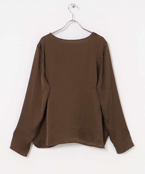 URBAN RESEARCH（アーバンリサーチ）の「ヴィンテージサテンブラウス（シャツ/ブラウス・レディース・ブラック/オフホワイト/ブラウン・FREE）」の19枚目の写真