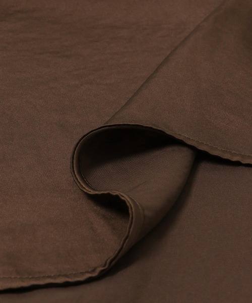 URBAN RESEARCH（アーバンリサーチ）の「ヴィンテージサテンブラウス（シャツ/ブラウス・レディース・ブラック/オフホワイト/ブラウン・FREE）」の20枚目の写真