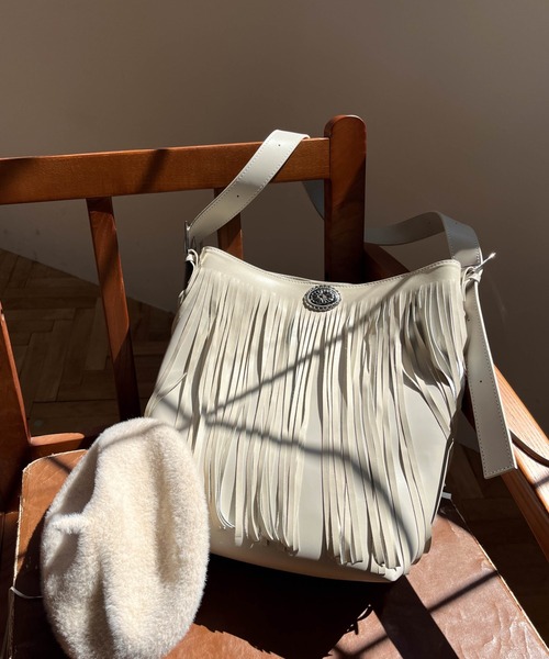 コンチョボタン付フリンジビックトートバッグ（ハンドバッグ）｜ENIM BY VICKY（エニムバイビッキー） 7,920円