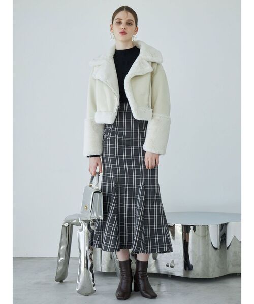 MERCURYDUO（マーキュリーデュオ）の「ロングフェイクファースリーブムートンジャケット（その他アウター・レディース・アイボリー・SMALL/MEDIUM）」の14枚目の写真