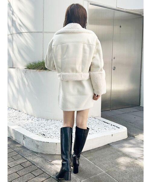 MERCURYDUO（マーキュリーデュオ）の「ロングフェイクファースリーブムートンジャケット（その他アウター・レディース・アイボリー・SMALL/MEDIUM）」の10枚目の写真